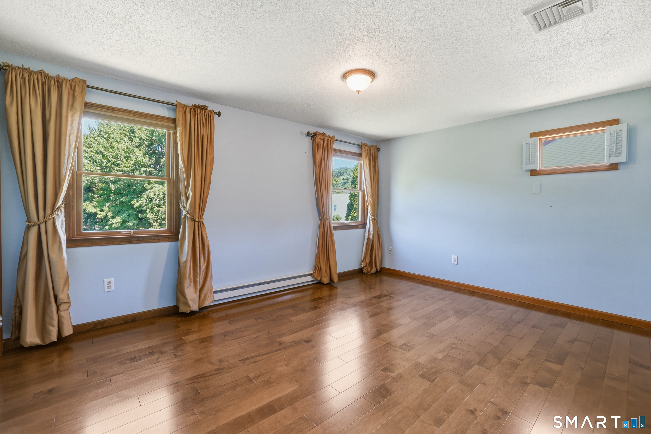 82 Lake Garda Drive Farmington CT 06085