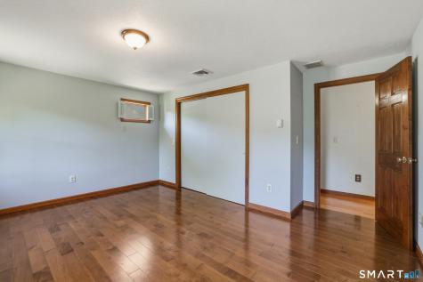 82 Lake Garda Drive Farmington CT 06085