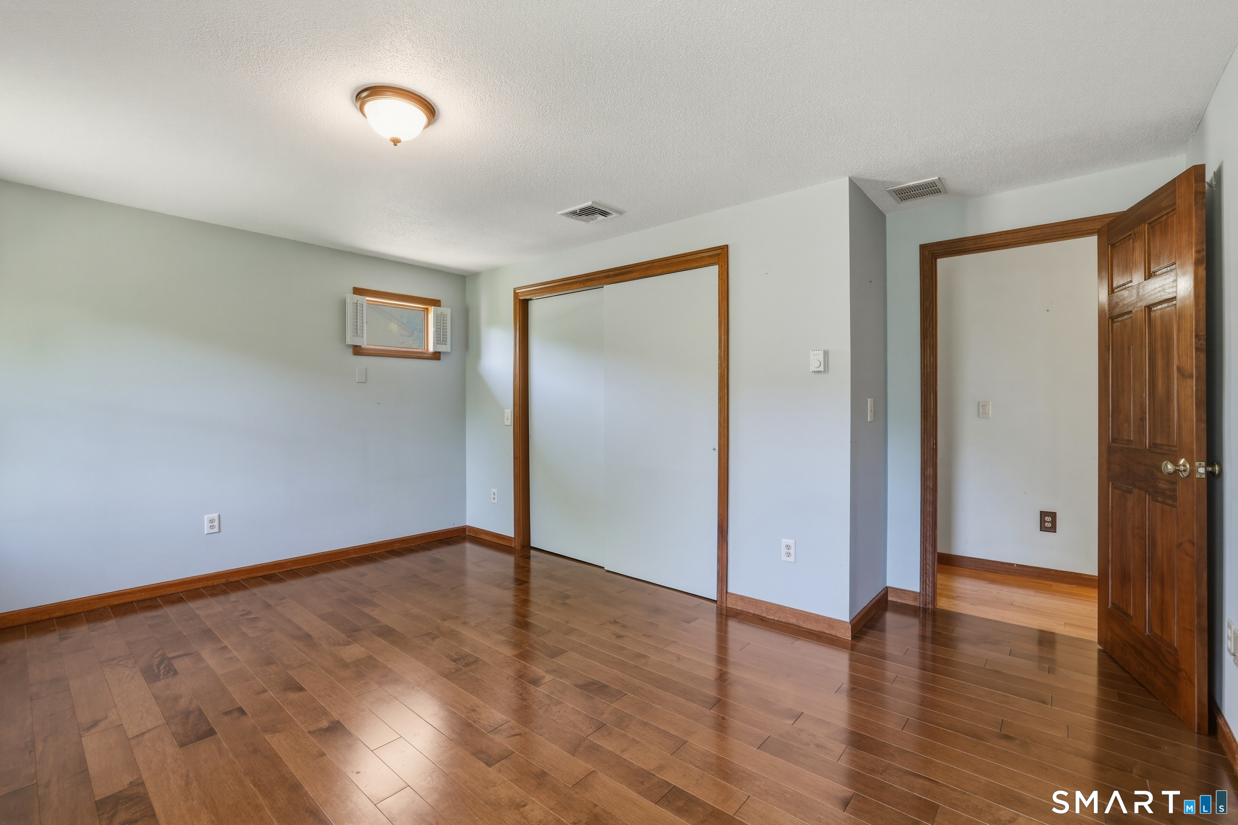 82 Lake Garda Drive Farmington CT 06085