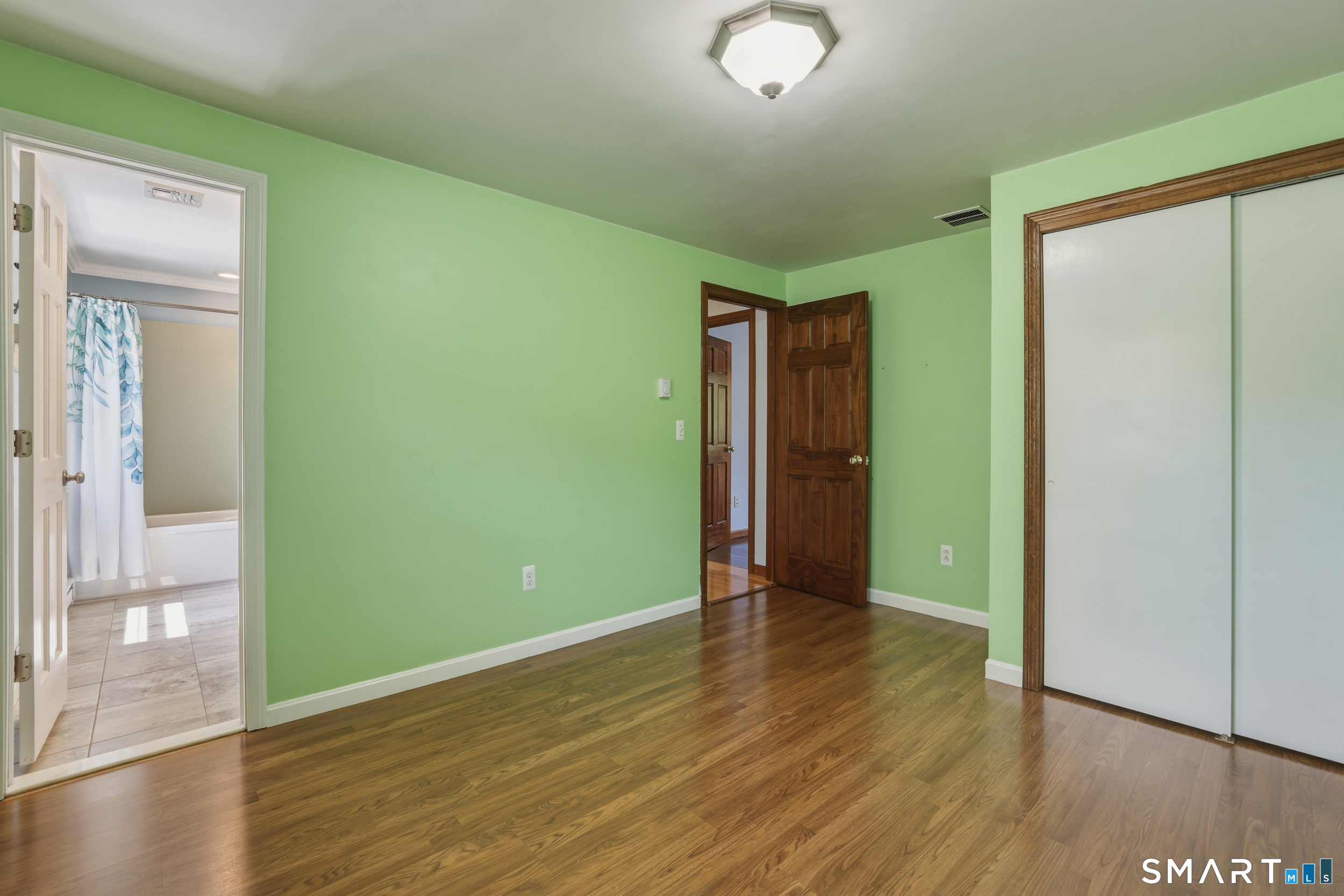 82 Lake Garda Drive Farmington CT 06085