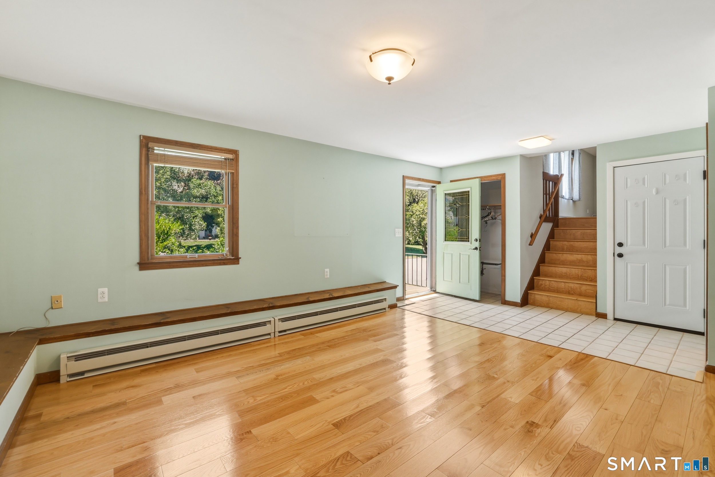 82 Lake Garda Drive Farmington CT 06085