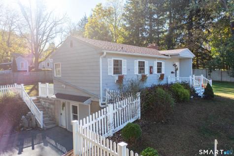 32 Pomfret Road Brooklyn CT 06234