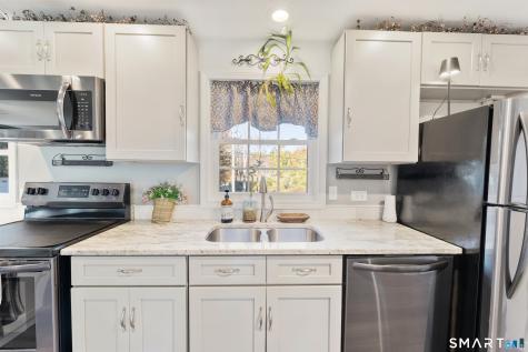 32 Pomfret Road Brooklyn CT 06234