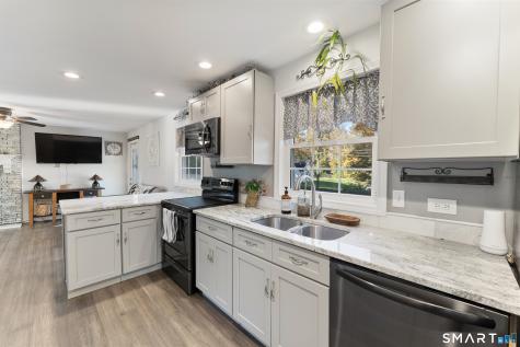32 Pomfret Road Brooklyn CT 06234