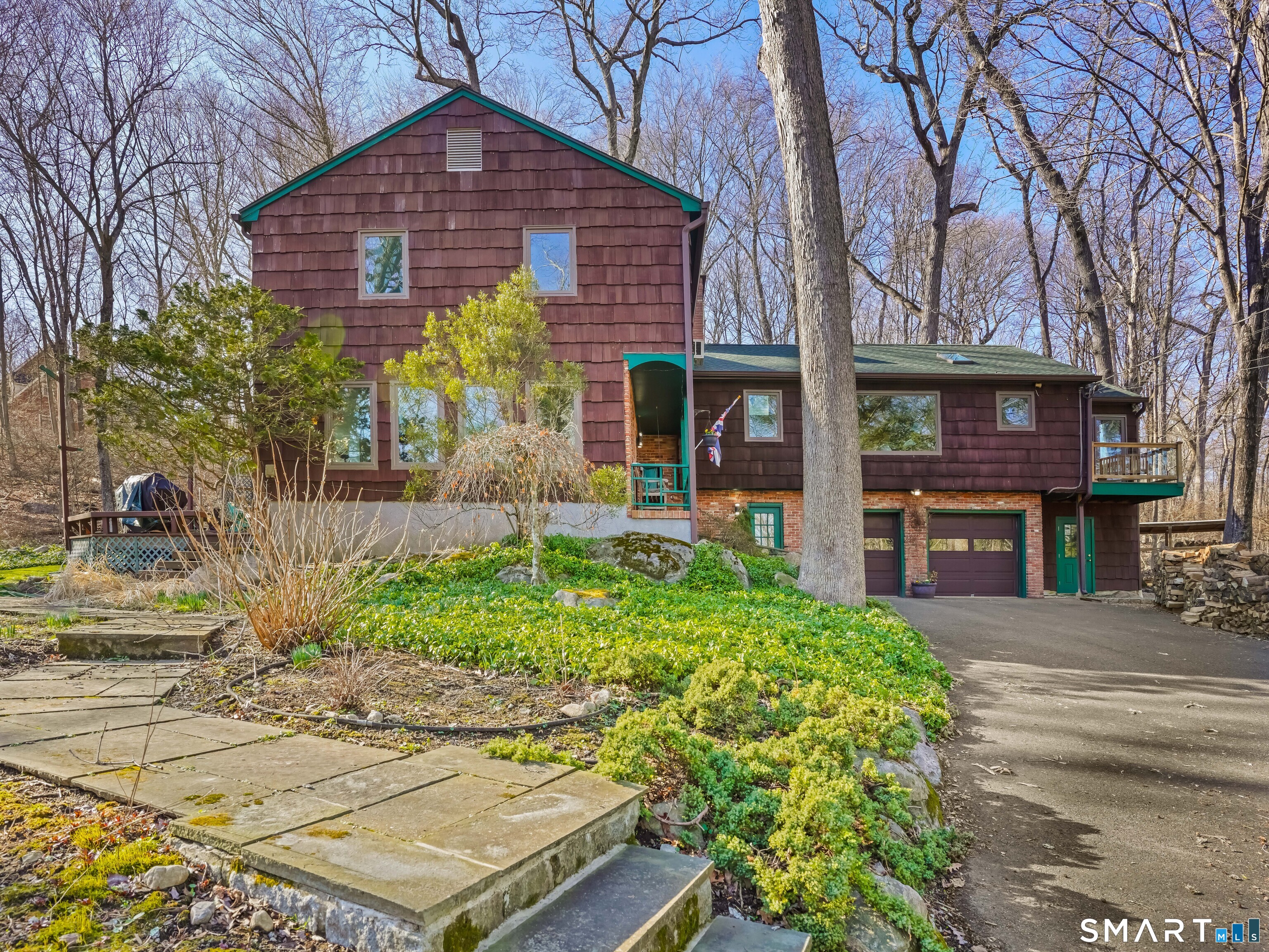 208 Cascade Road Stamford CT 06903