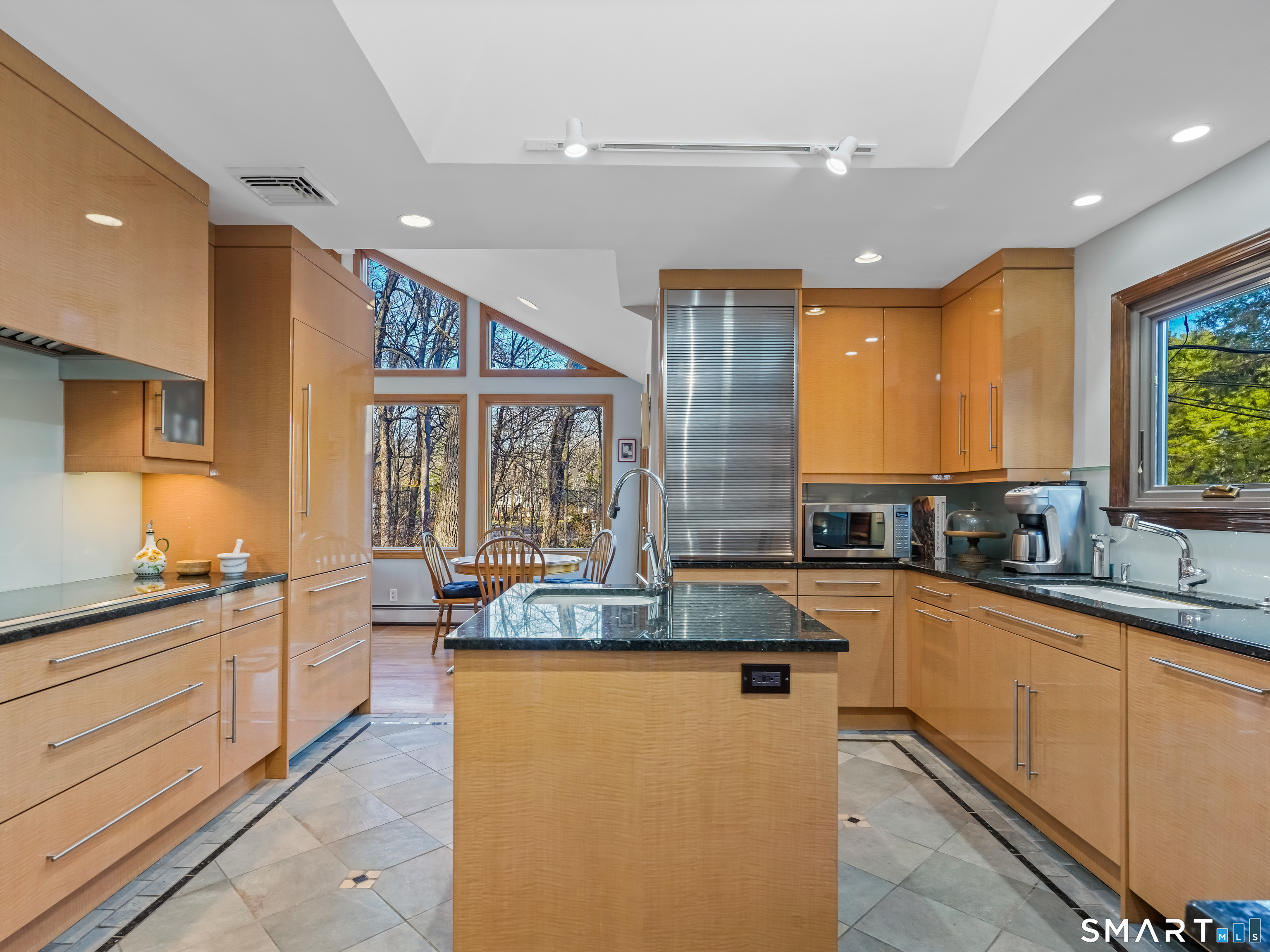 208 Cascade Road Stamford CT 06903