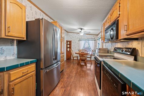 1 Naomi Dr Extension Ledyard CT 06335