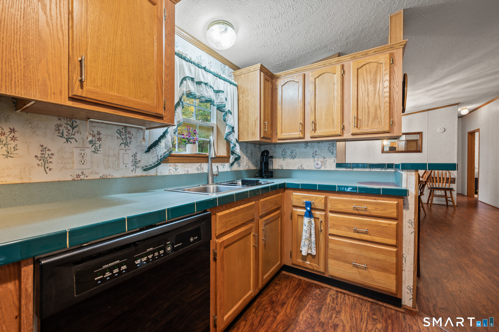 1 Naomi Dr Extension Ledyard CT 06335