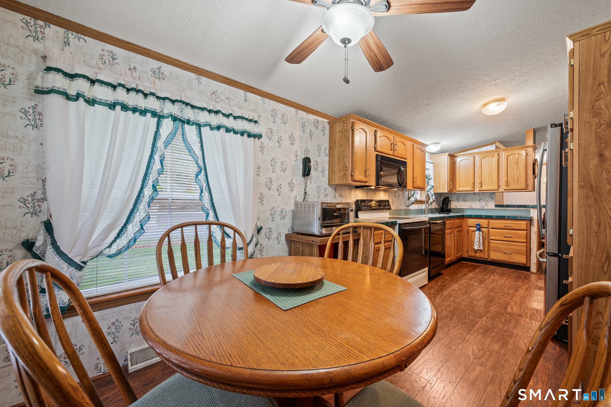 1 Naomi Dr Extension Ledyard CT 06335