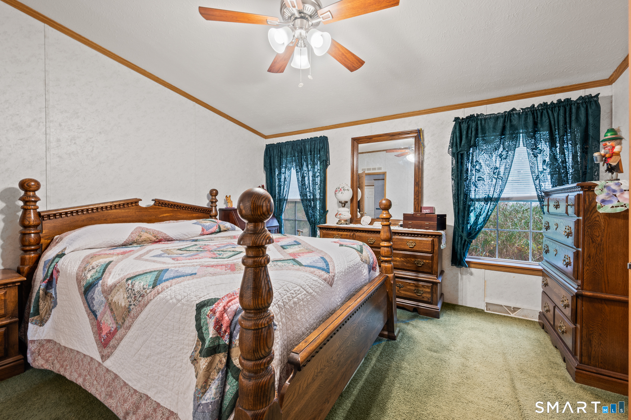1 Naomi Dr Extension Ledyard CT 06335