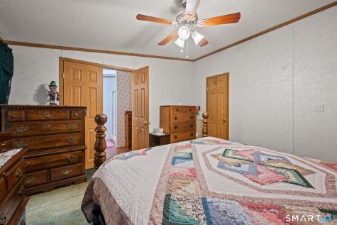 1 Naomi Dr Extension Ledyard CT 06335