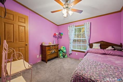 1 Naomi Dr Extension Ledyard CT 06335