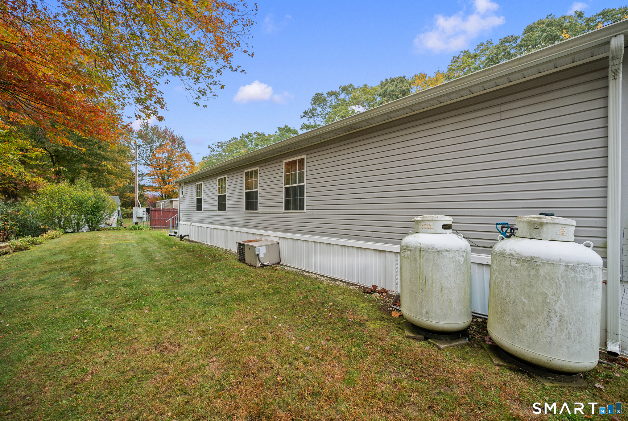 1 Naomi Dr Extension Ledyard CT 06335