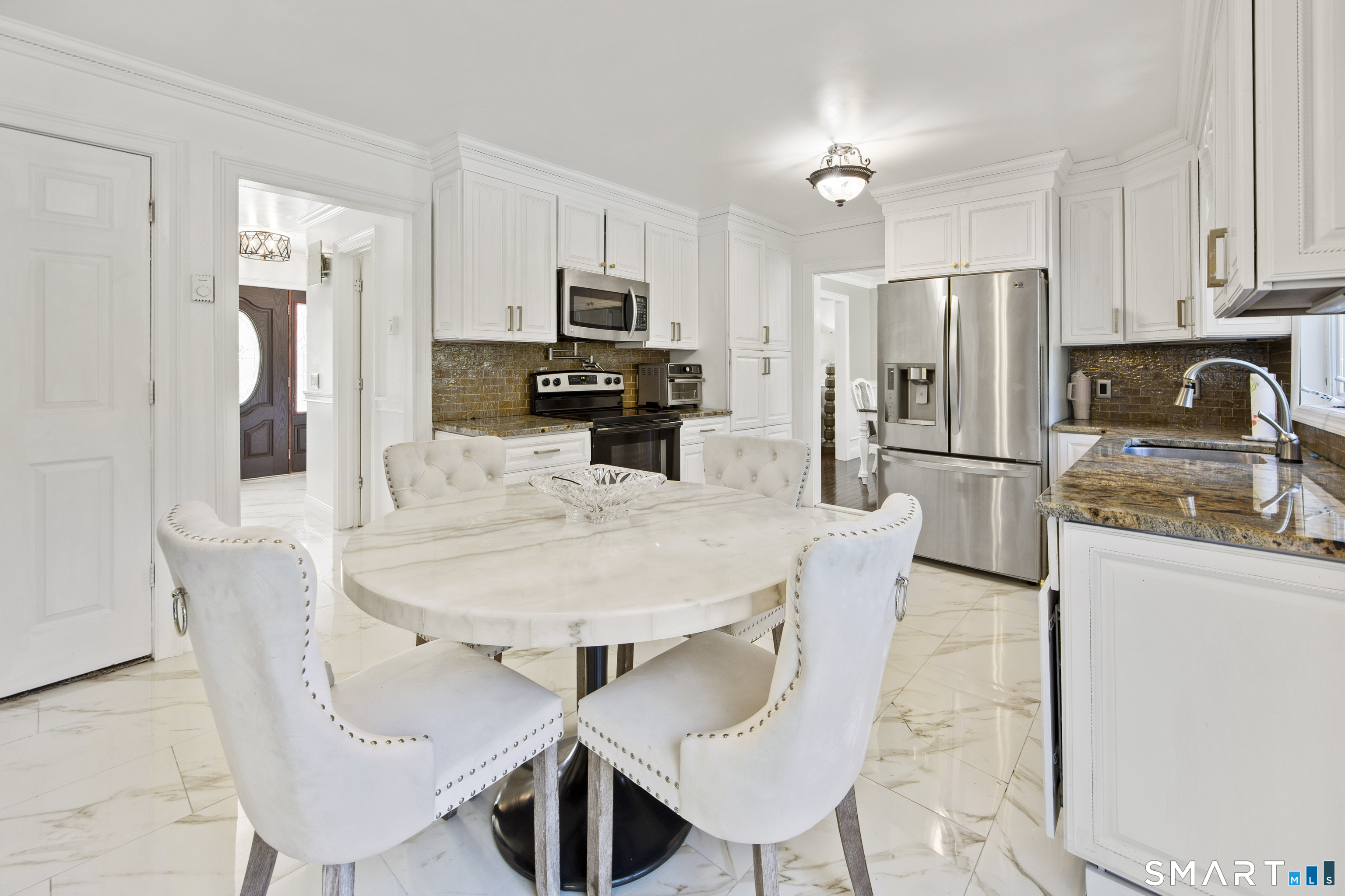61 Minortown Road Woodbury CT 06798