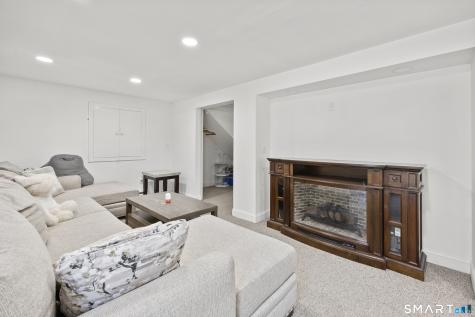 61 Minortown Road Woodbury CT 06798