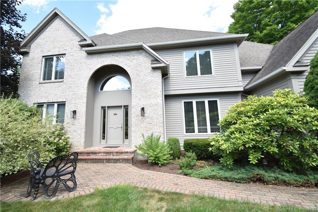 2 Ridgebury Road Simsbury CT 06001