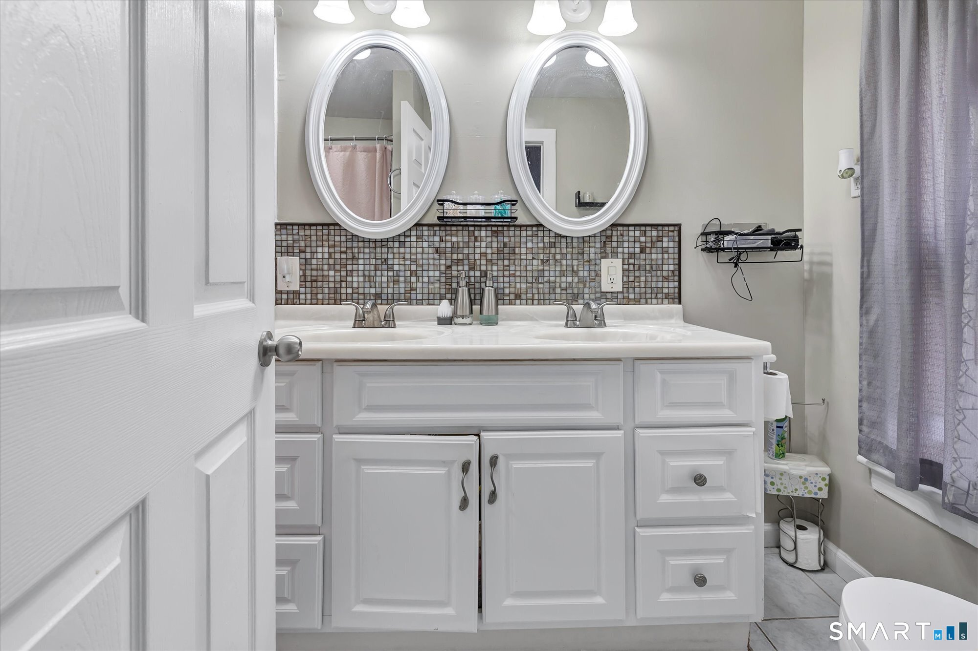 33 Murray Street Ansonia CT 06401