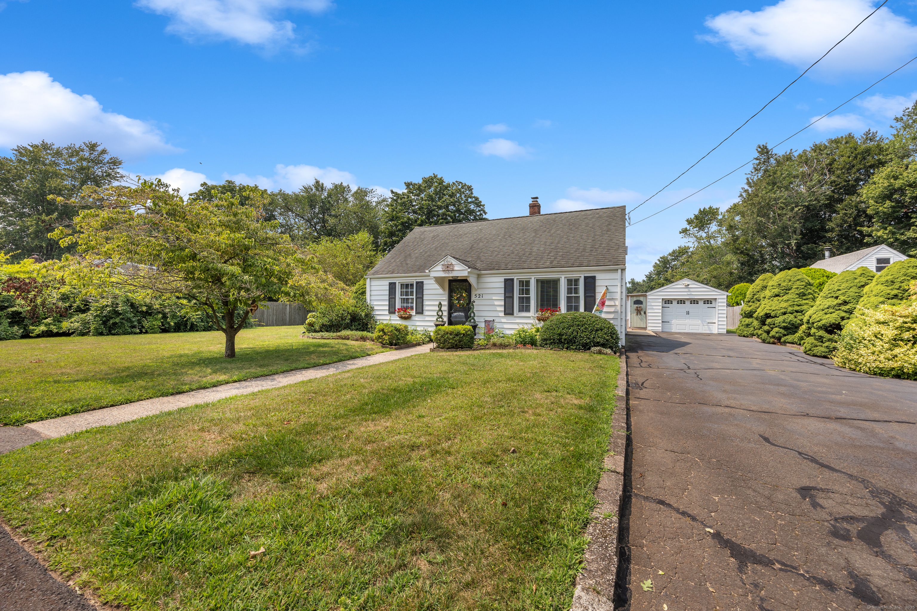 521 Pool Road North Haven CT 06473