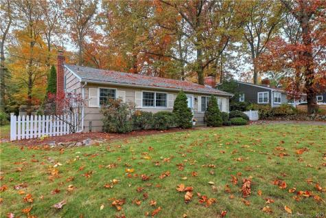 32 Indian River Road Milford CT 06460