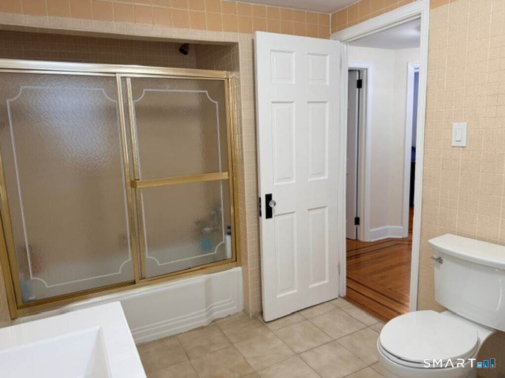 774 Hamilton Avenue Waterbury CT 06706