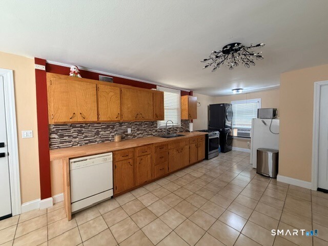 774 Hamilton Avenue Waterbury CT 06706