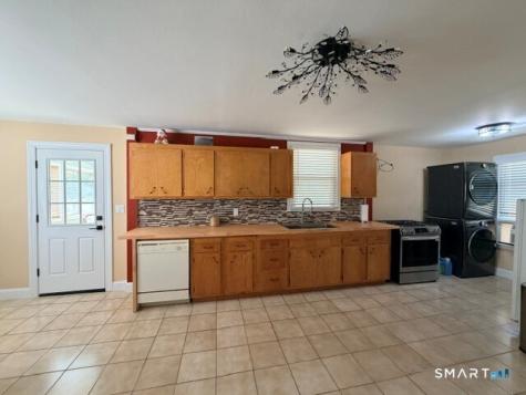 774 Hamilton Avenue Waterbury CT 06706