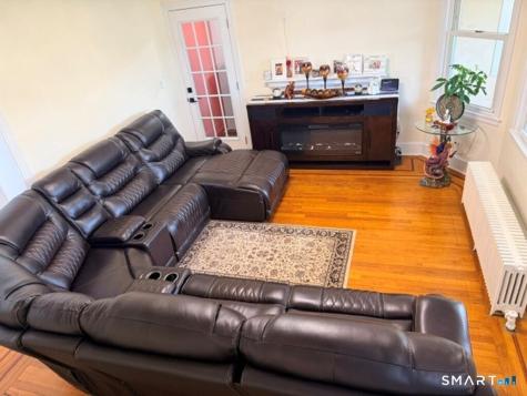 774 Hamilton Avenue Waterbury CT 06706