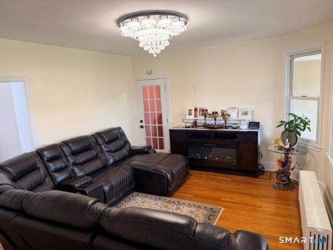 774 Hamilton Avenue Waterbury CT 06706