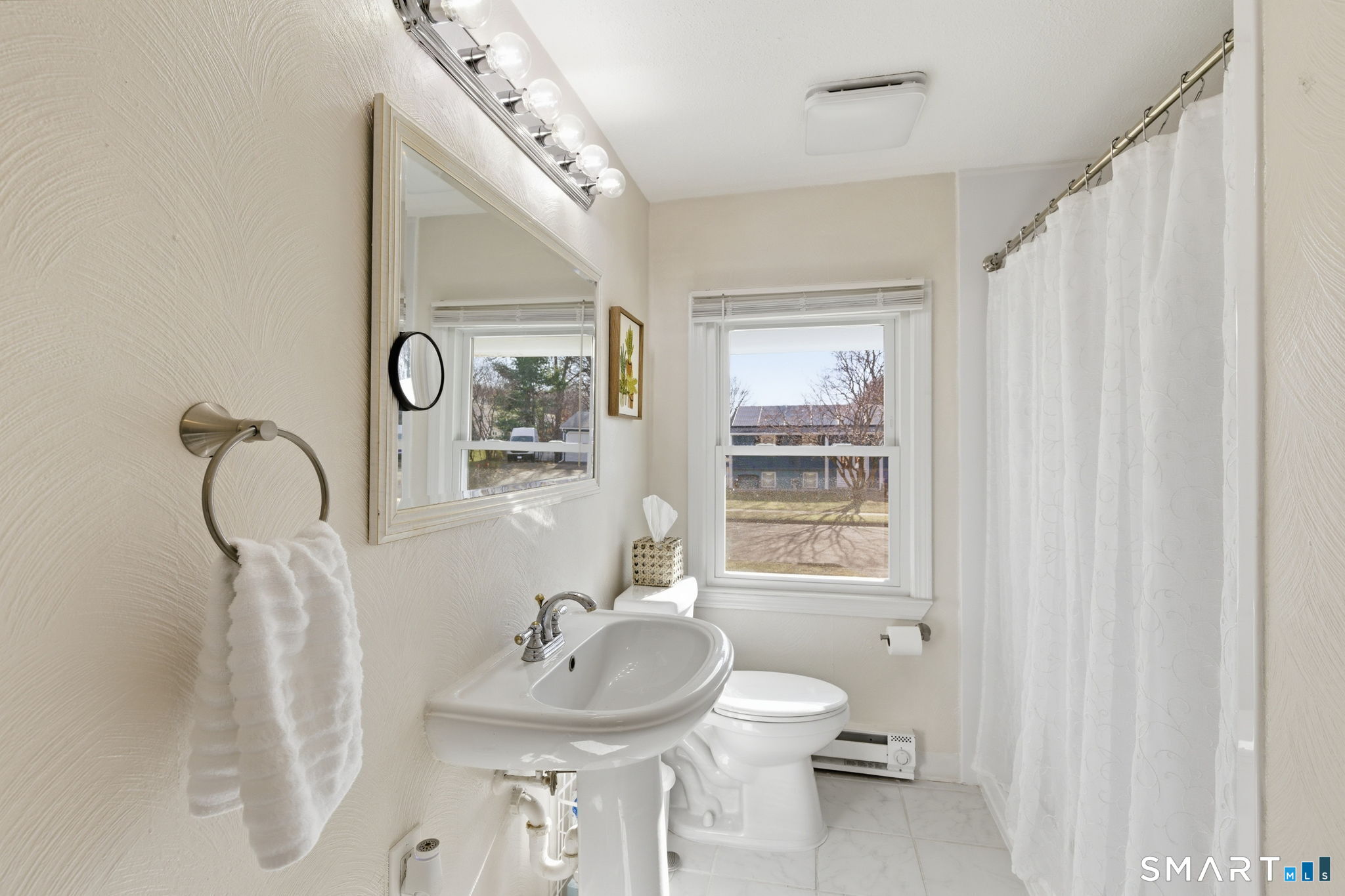17 Pioneer Drive Enfield CT 06082