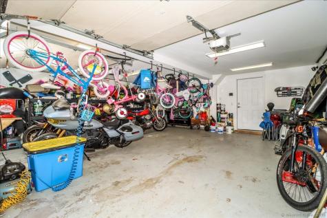 35 Hillendale Drive New Milford CT 06776