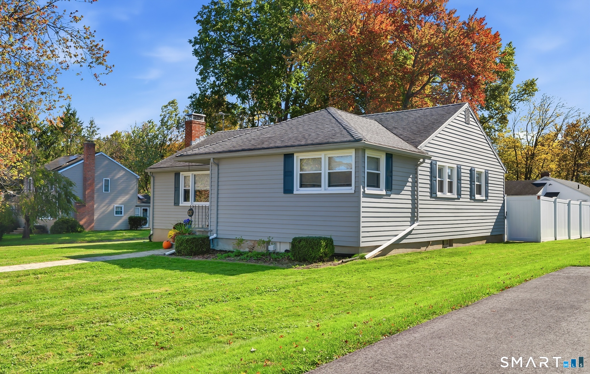 137 Dale Road Wethersfield CT 06109