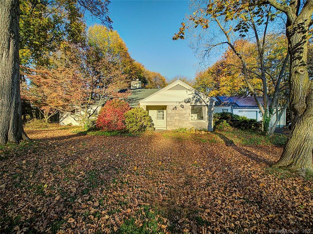 122 Tokeneke Drive North Haven CT 06473