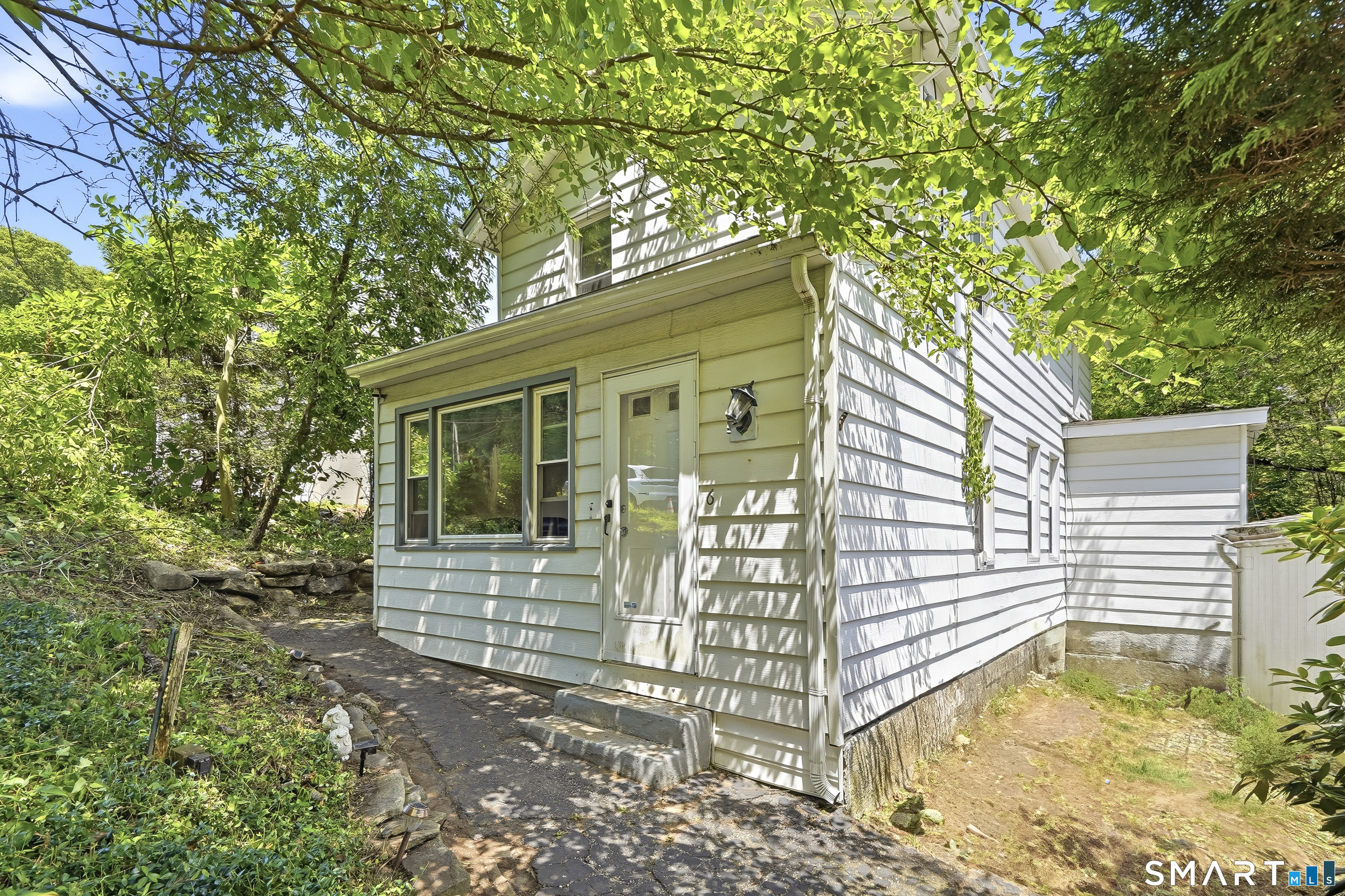6 Beech Street Ansonia CT 06401