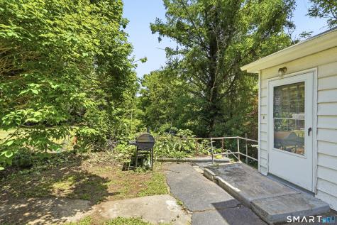 6 Beech Street Ansonia CT 06401