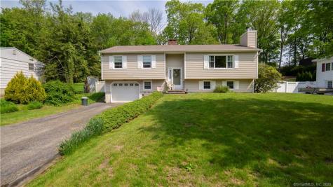 112 Larchmont Avenue Waterbury CT 06708