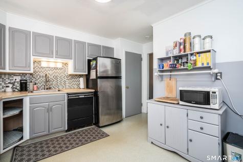 104 Hilldale Road West Hartford CT 06117