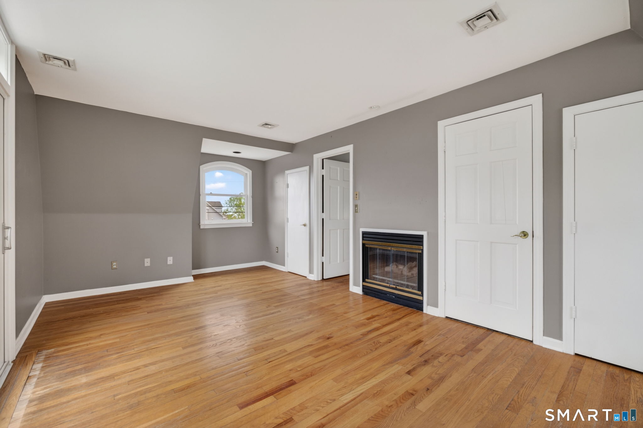 1 Maltby Street Branford CT 06405