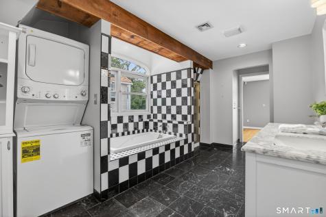 1 Maltby Street Branford CT 06405
