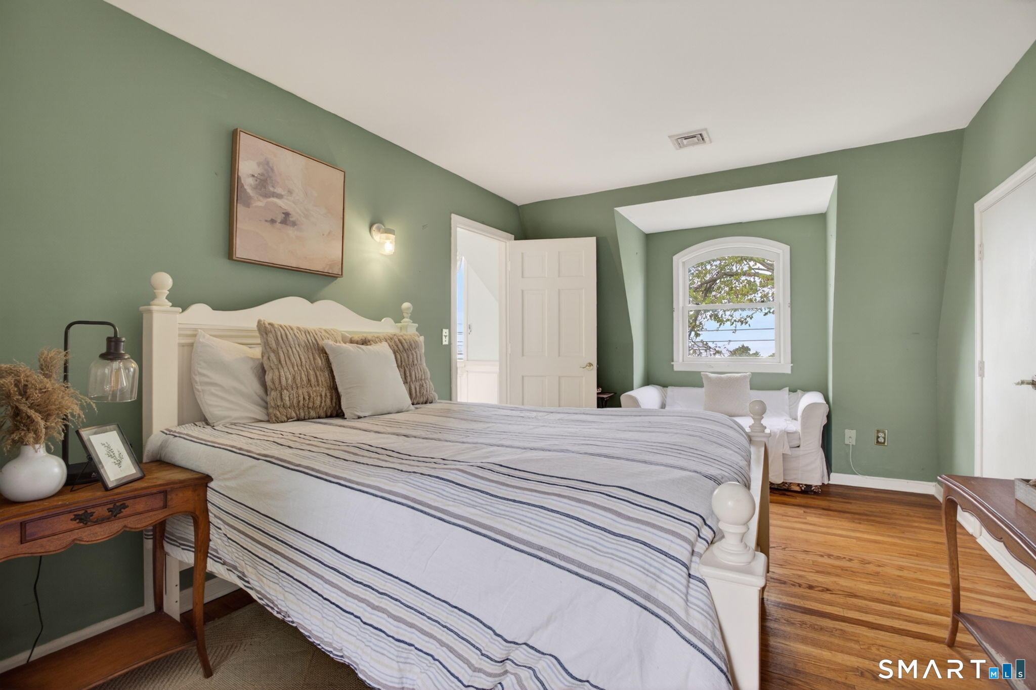1 Maltby Street Branford CT 06405