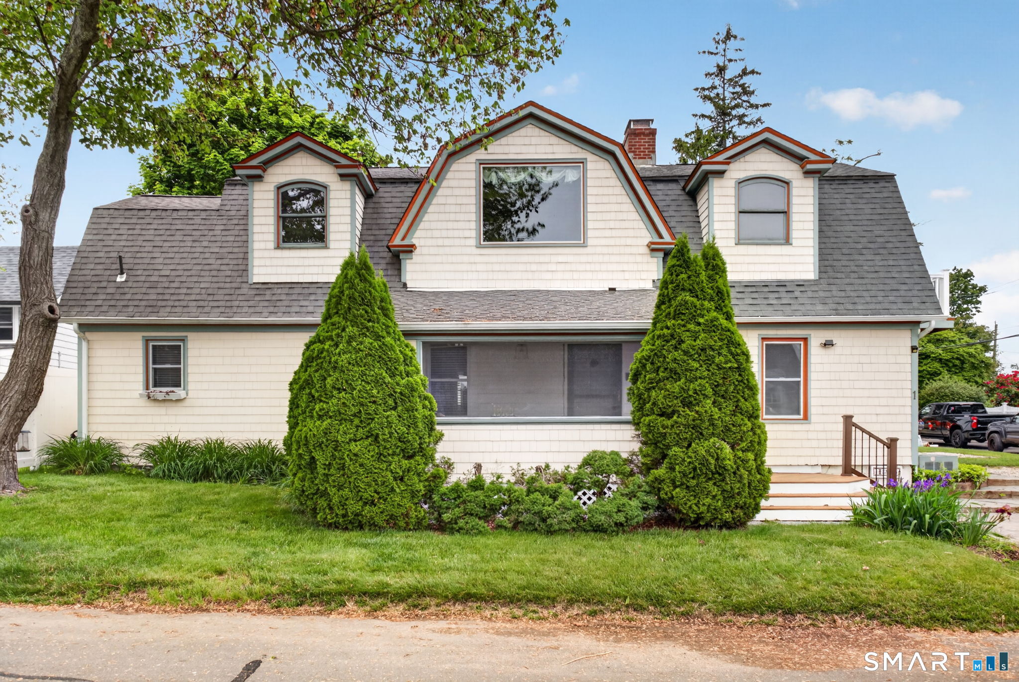 1 Maltby Street Branford CT 06405