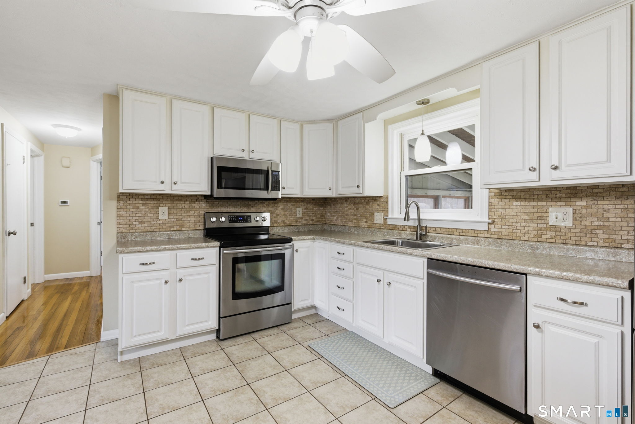 30 Haynes Street Enfield CT 06082