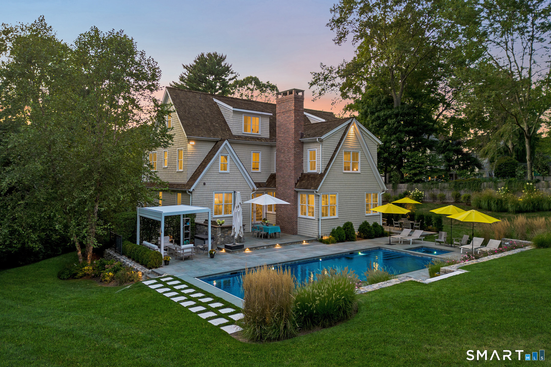 49 Hillspoint Road Westport CT 06880