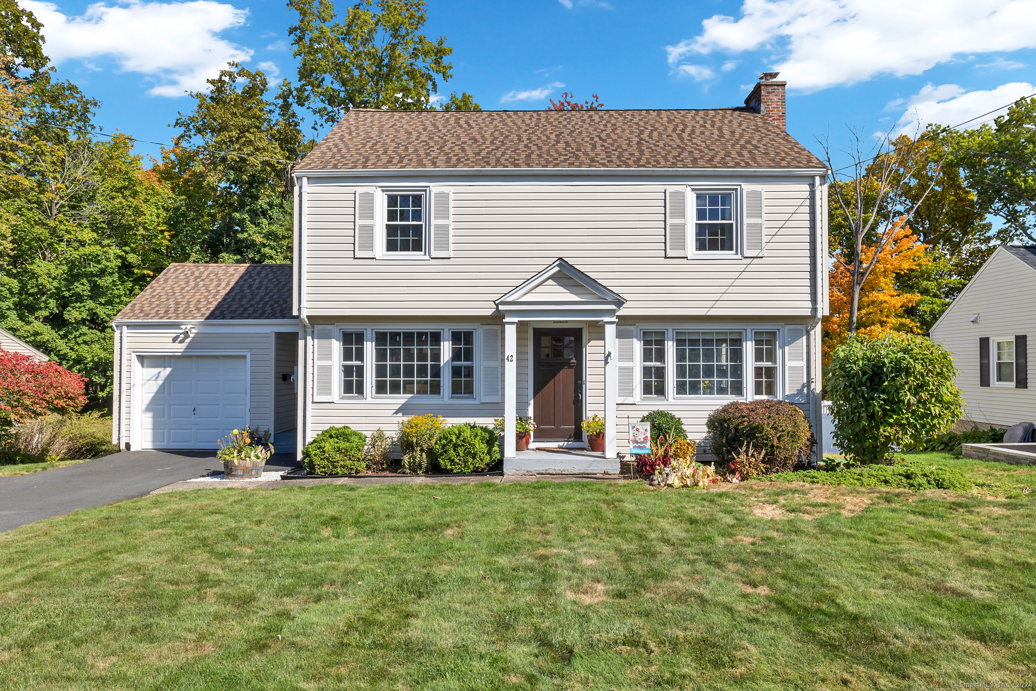 42 Overbrook Road West Hartford CT 06107
