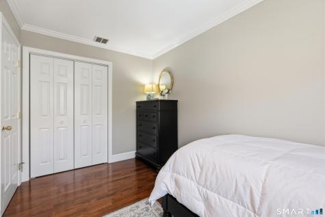 11 Wychwood Lane Oxford CT 06478