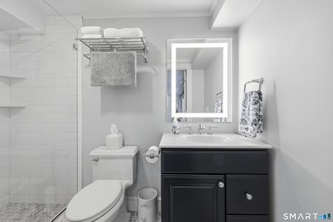 11 Wychwood Lane Oxford CT 06478