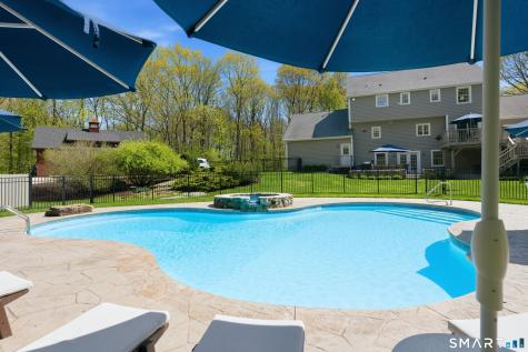 11 Wychwood Lane Oxford CT 06478
