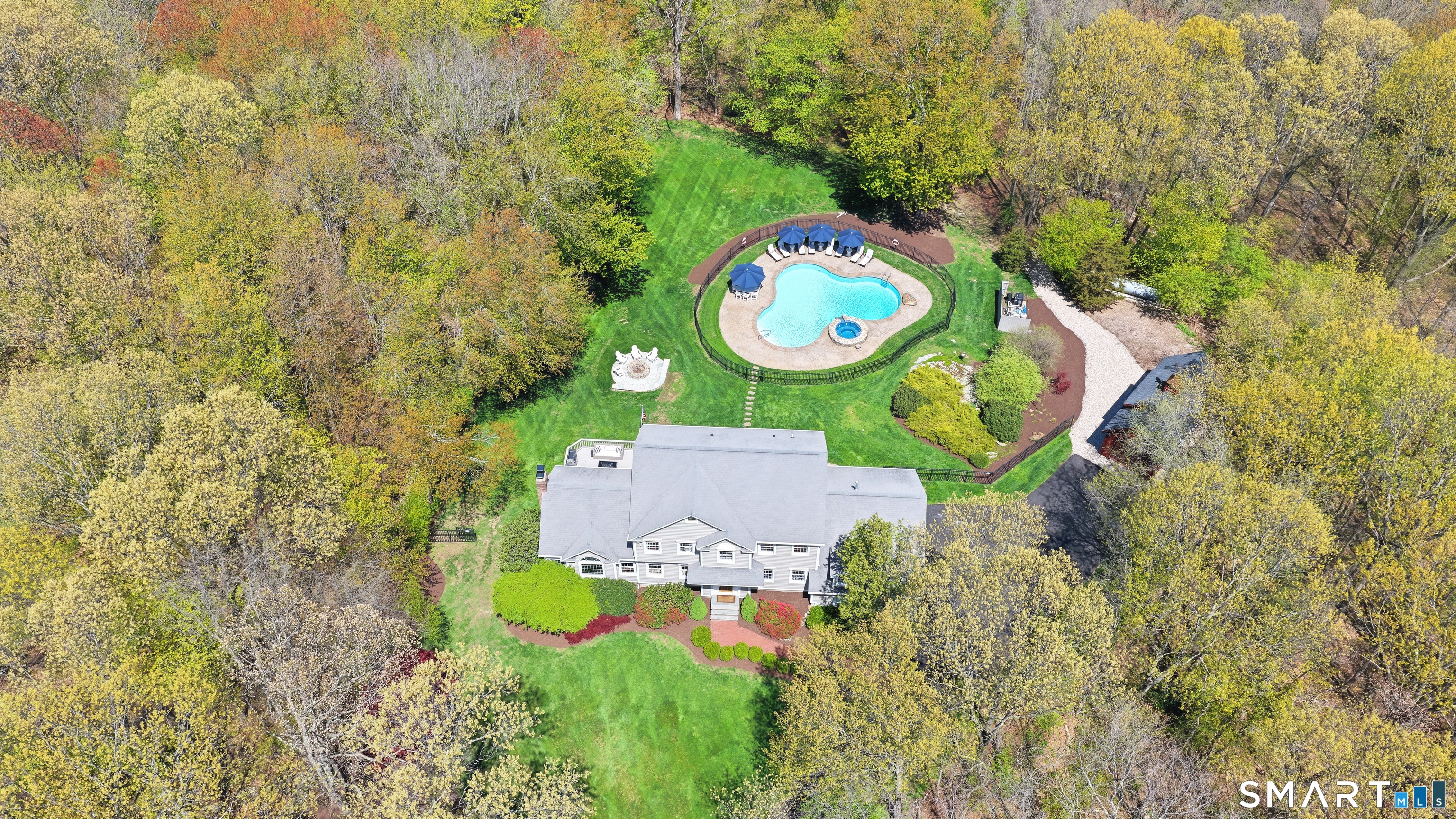 11 Wychwood Lane Oxford CT 06478