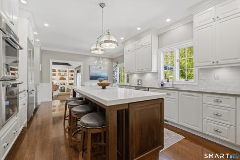11 Wychwood Lane Oxford CT 06478