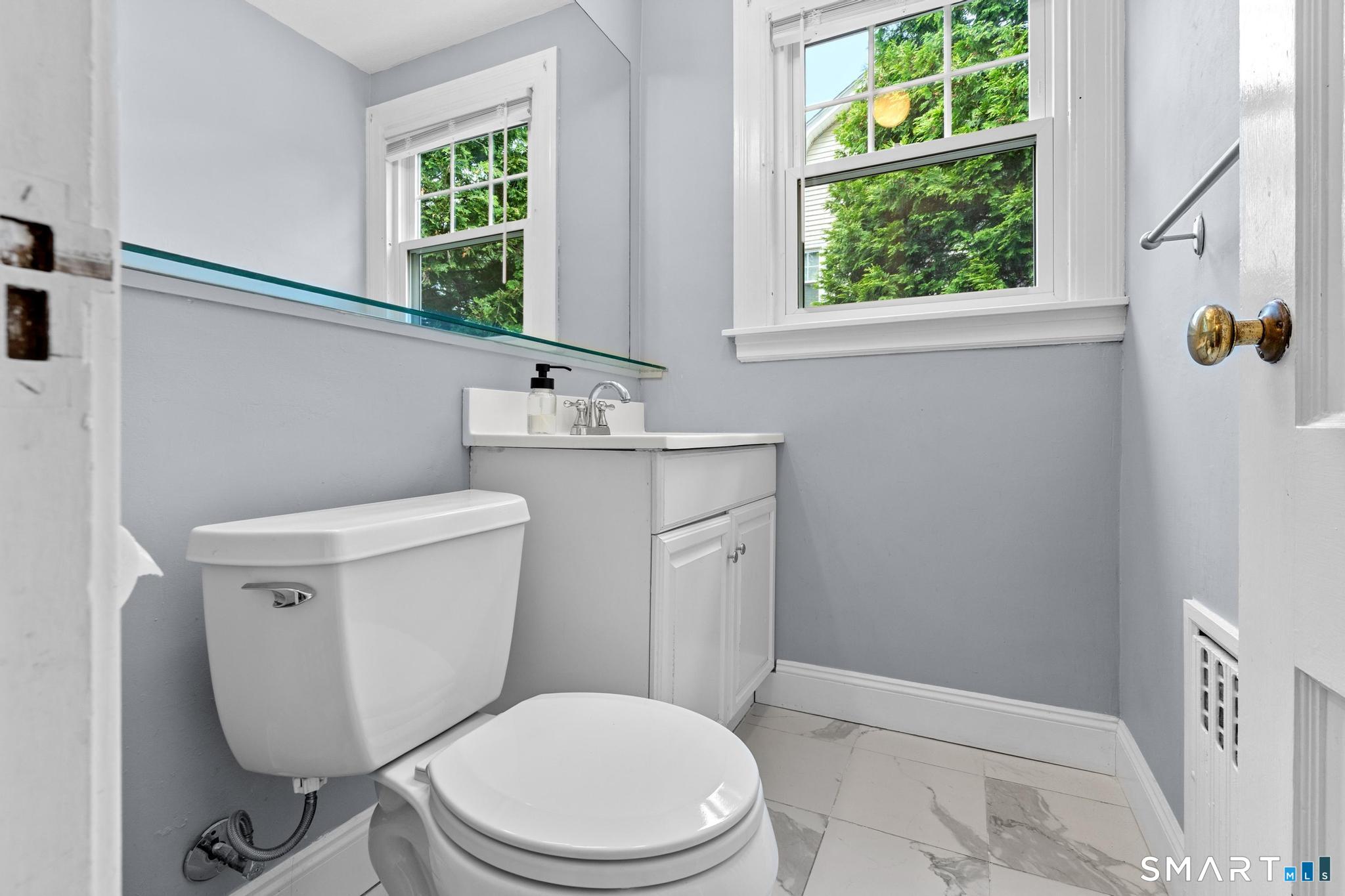 16 Clifton Avenue West Hartford CT 06107