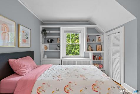 16 Clifton Avenue West Hartford CT 06107